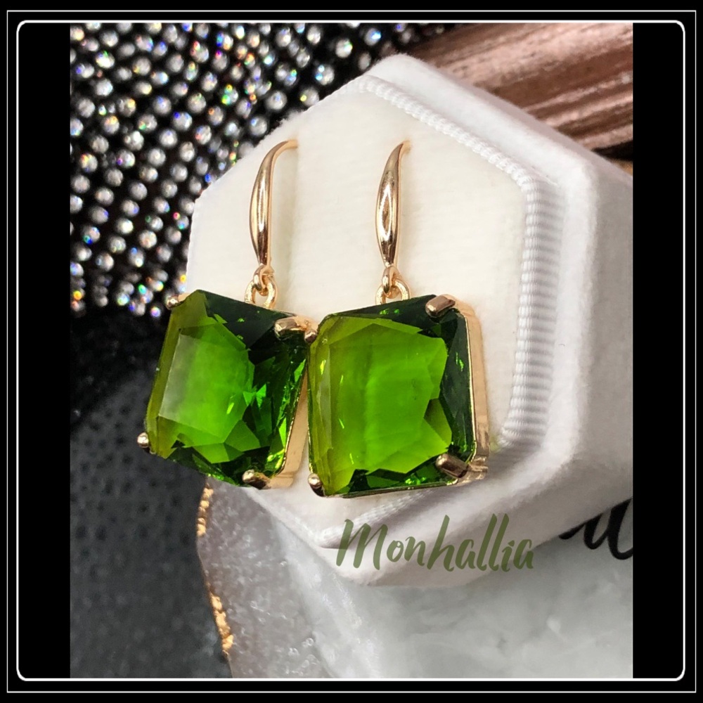 925 ice cube peridot emerald cut green gold translucent crystal lucite earrings - Picture 2 of 4